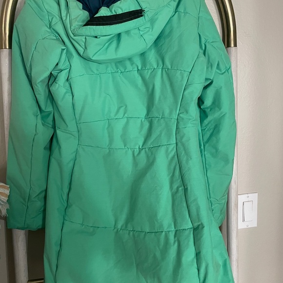 Arc’teryx Insulated Parka. Very warm and light. - Picture 6 of 11